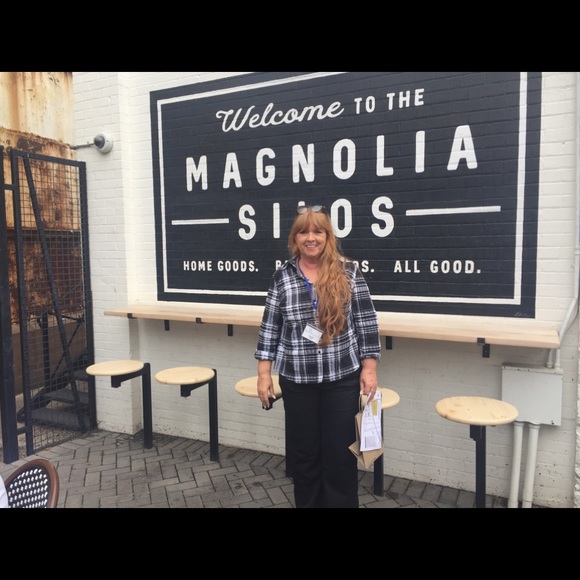 Meet your Posher, Deann - Picture 2 of 6